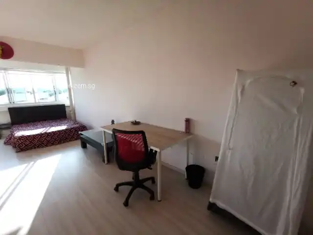 Room for Rent in Jurong East